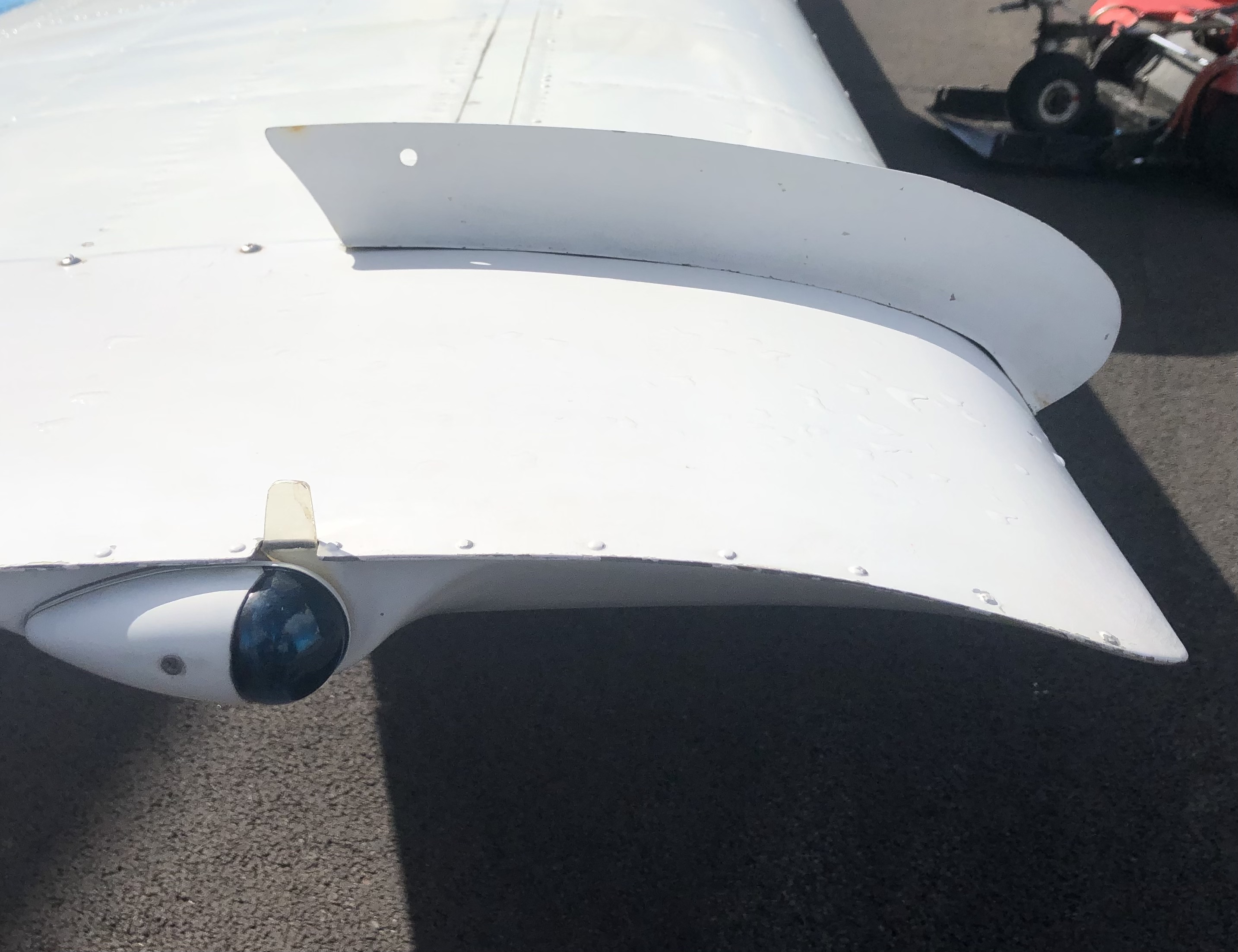 Strobe Fence / Wing Fence