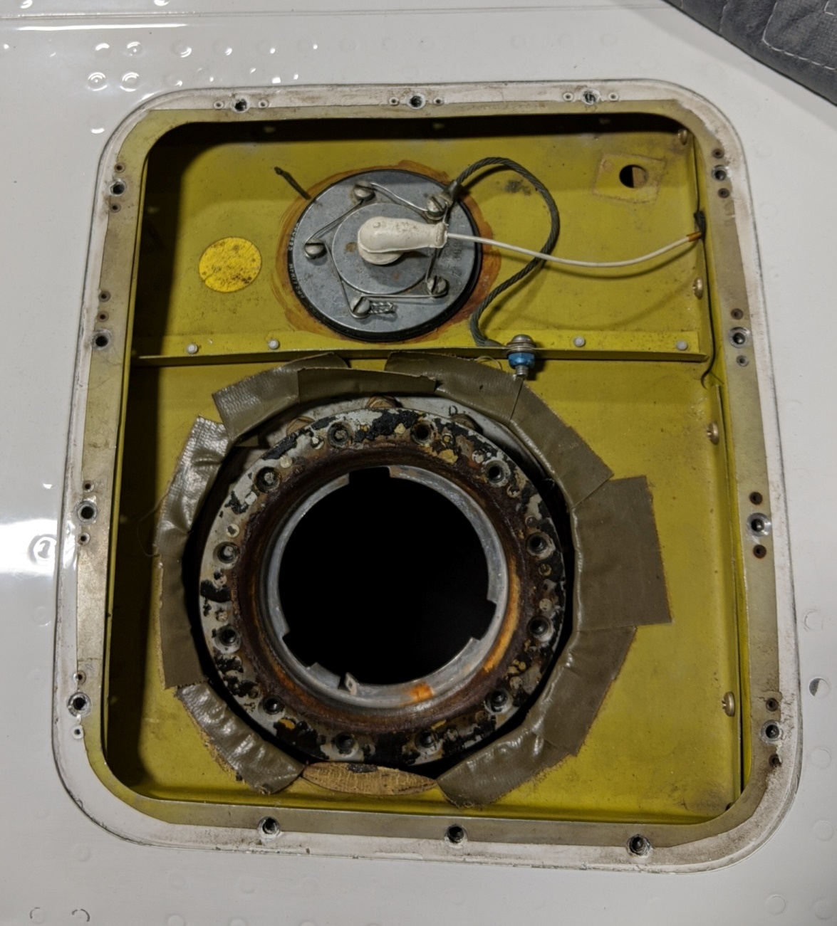 Fuel leak when tanks are full